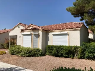 Photo #2: 2323356 Listing