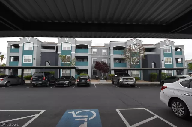 MLS: 2323362 Condo For Sale