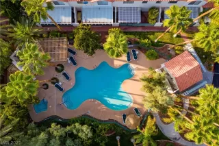 Photo #1: 2323366 Listing