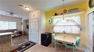 Photo #5: 2323380 Listing