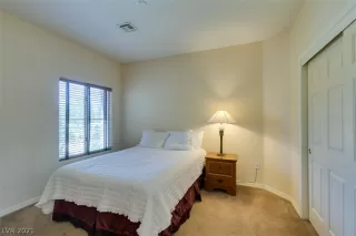 Photo #6: 2323388 Listing