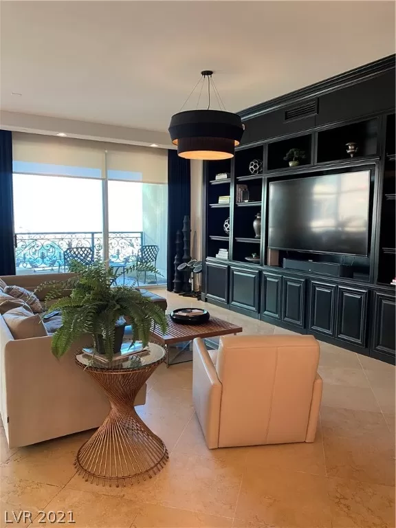 MLS: 2323411 Condo For Sale