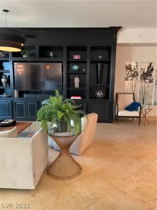 Photo #1: 2323411 Listing