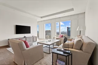 Photo #3: 2323483 Listing