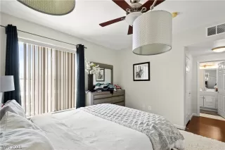 Photo #1: 2323489 Listing 