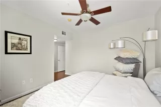 Photo #2: 2323489 Listing 