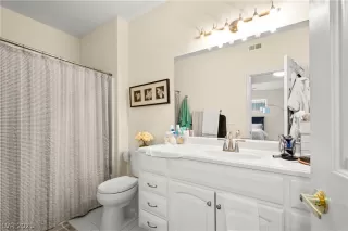 Photo #3: 2323489 Listing 