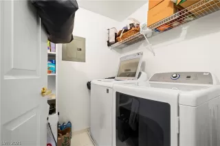 Photo #6: 2323489 Listing 