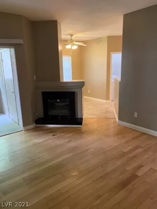 Photo #1: 2323538 Listing