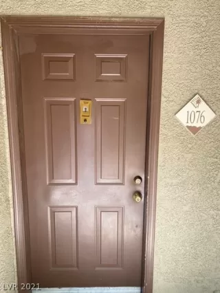 Photo #2: 2323538 Listing