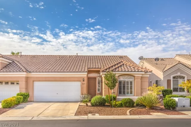 MLS: 2323539 Condo For Sale