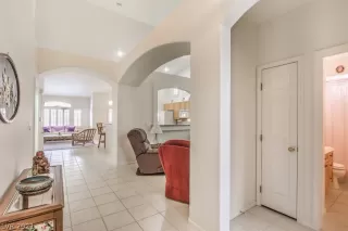 Photo #4: 2323539 Listing