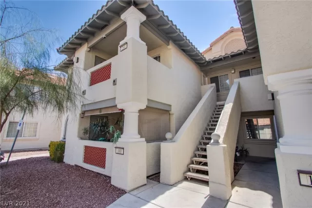 MLS: 2323540 Condo For Sale