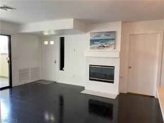 Photo #4: 2323563 Listing 