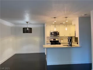 Photo #6: 2323563 Listing 