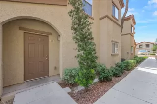 Photo #1: 2323594 Listing