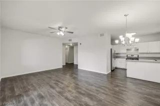 Photo #2: 2323594 Listing