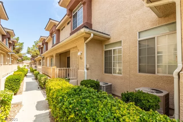 MLS: 2323624 Condo For Sale