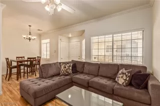 Photo #6: 2323624 Listing