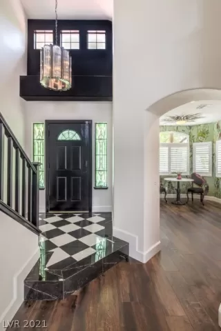 Photo #4: 2323652 Listing 