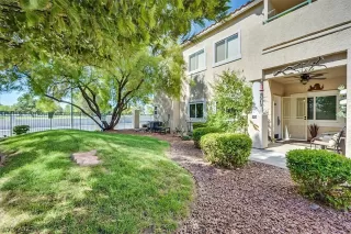 Photo #1: 2323662 Listing