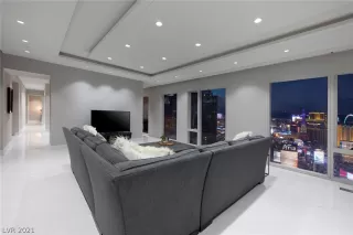 Photo #6: 2323691 Listing 