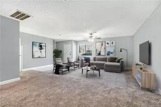 Photo #1: 2323696 Listing 