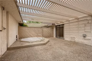 Photo #6: 2323696 Listing 