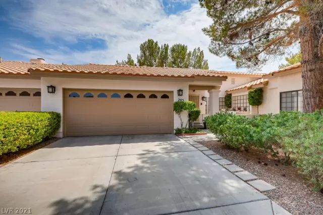 MLS: 2323704 Condo For Sale