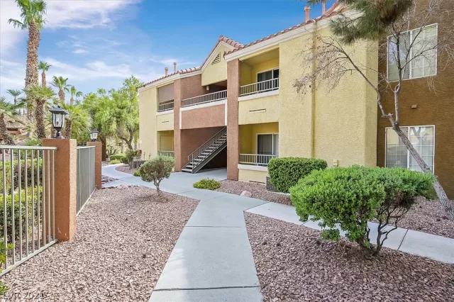 MLS: 2323707 Condo For Sale