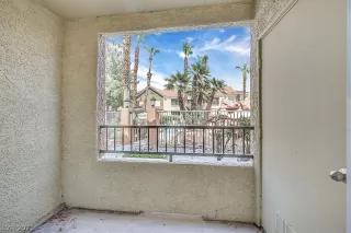 Photo #4: 2323707 Listing 