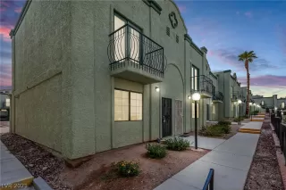 Photo #1: 2323803 Listing 
