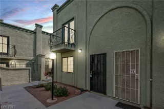 Photo #2: 2323803 Listing 