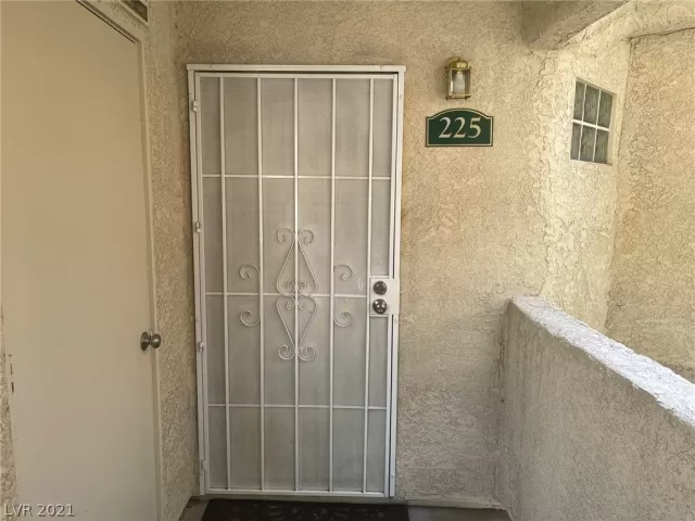 MLS: 2323826 Condo For Sale