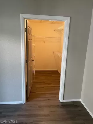 Photo #5: 2323826 Listing 