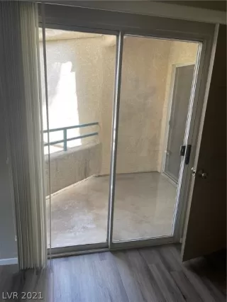 Photo #6: 2323826 Listing 