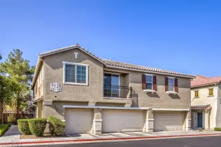 Photo #1: 2323847 Listing