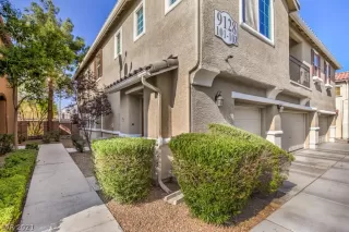 Photo #2: 2323847 Listing