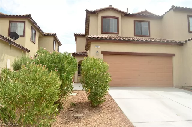 MLS: 2323848 Condo For Sale