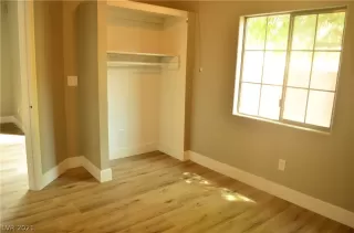 Photo #5: 2323848 Listing 