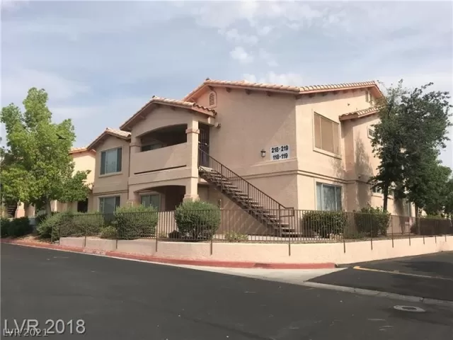 MLS: 2323902 Condo For Sale