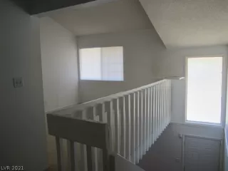 Photo #2: 2323984 Listing 