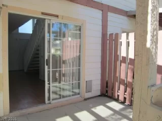 Photo #3: 2323984 Listing 