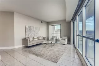 Photo #2: 2324005 Listing 