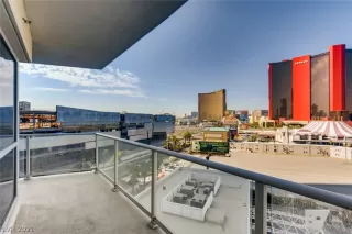 Photo #5: 2324005 Listing 