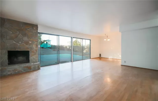 MLS: 2324013 Condo For Sale