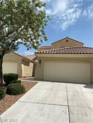 Photo #2: 2324020 Listing