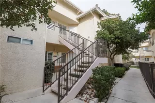 Photo #2: 2324036 Listing 