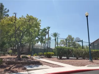 Photo #3: 2324041 Listing 