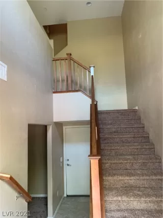 Photo #3: 2324076 Listing